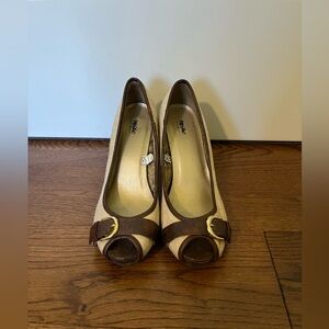 Massimo Peep-toe Pumps Size 8
